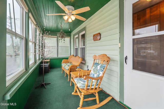 102 S Washington Street, Schaghticoke, NY 12118