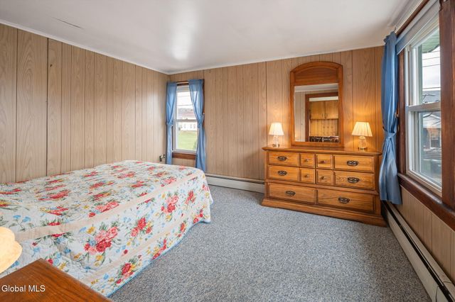 102 S Washington Street, Schaghticoke, NY 12118