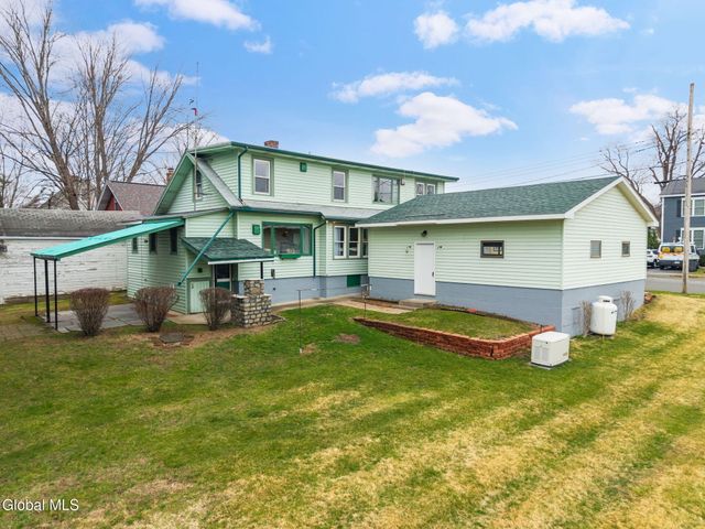 102 S Washington Street, Schaghticoke, NY 12118