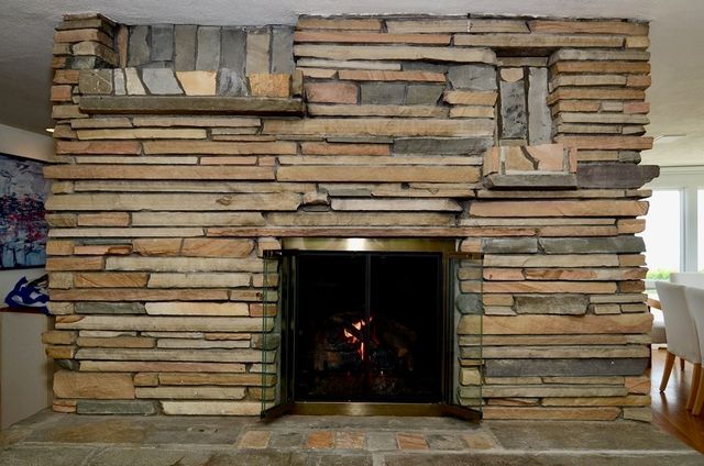 53 Harborview Rd, Hull, MA 02045