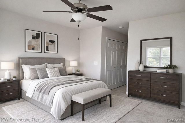 29445 Woodpark Circle 36, Warren, MI 48092