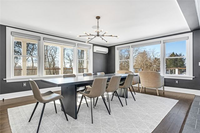 4 Monkey Wrench Lane, Bristol, RI 02809