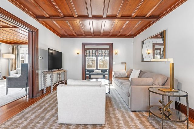 4 Monkey Wrench Lane, Bristol, RI 02809