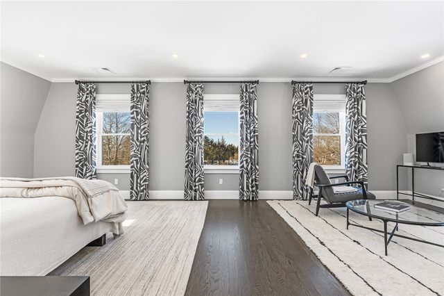 4 Monkey Wrench Lane, Bristol, RI 02809