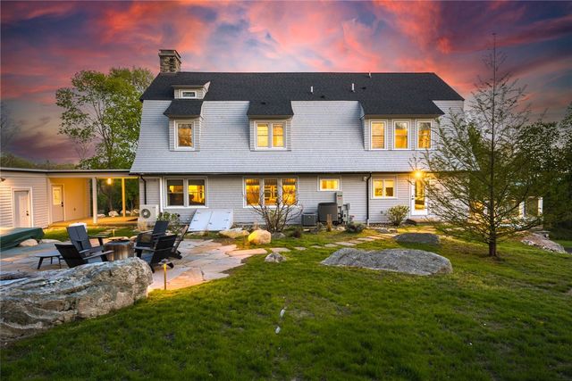 4 Monkey Wrench Lane, Bristol, RI 02809