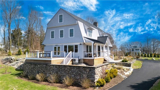 4 Monkey Wrench Lane, Bristol, RI 02809