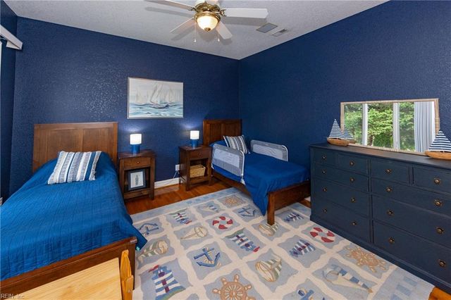 812 S Spigel DR, Virginia Beach, VA 23454