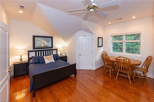 812 S Spigel DR, Virginia Beach, VA 23454