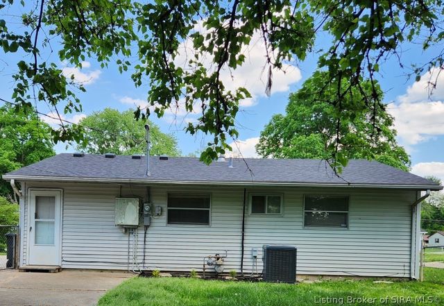 1203 Spruce Drive, Jeffersonville, IN 47130
