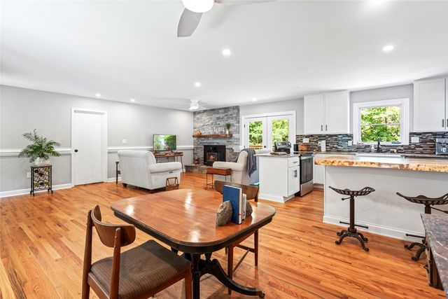 105 Laurel Lane, Seneca, SC 29678