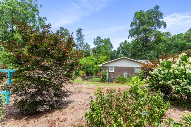105 Laurel Lane, Seneca, SC 29678
