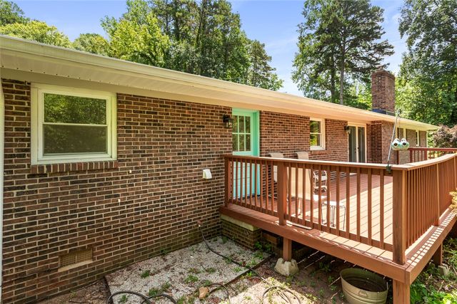 105 Laurel Lane, Seneca, SC 29678