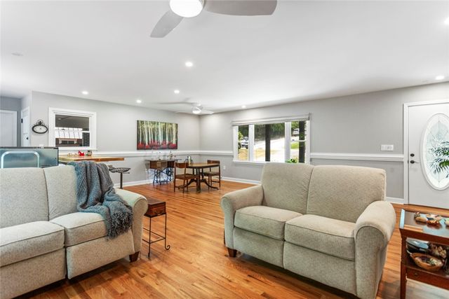 105 Laurel Lane, Seneca, SC 29678