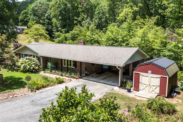 105 Laurel Lane, Seneca, SC 29678