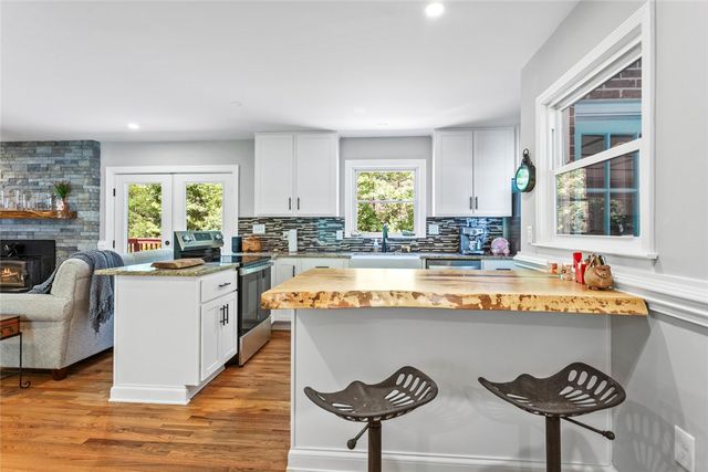 105 Laurel Lane, Seneca, SC 29678