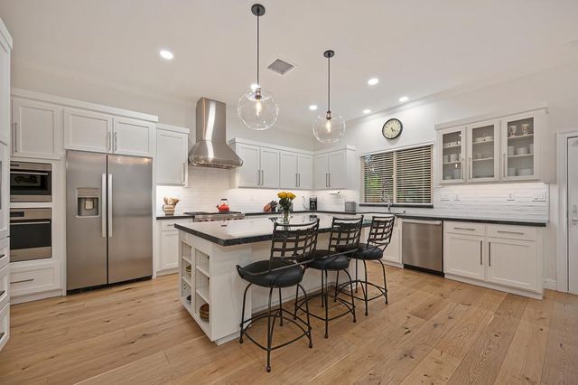 1657 Bowen Dr, Folsom, CA 95630