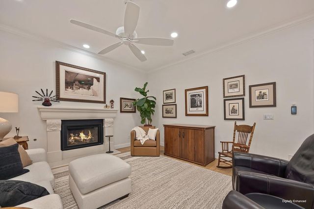 1657 Bowen Dr, Folsom, CA 95630