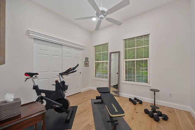 1657 Bowen Dr, Folsom, CA 95630