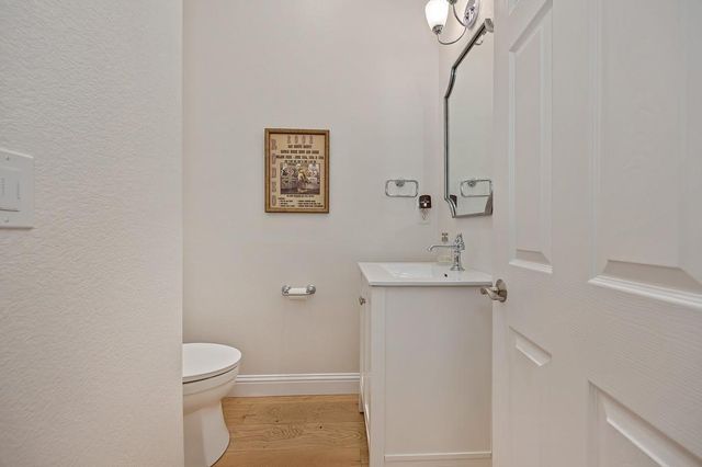 1657 Bowen Dr, Folsom, CA 95630
