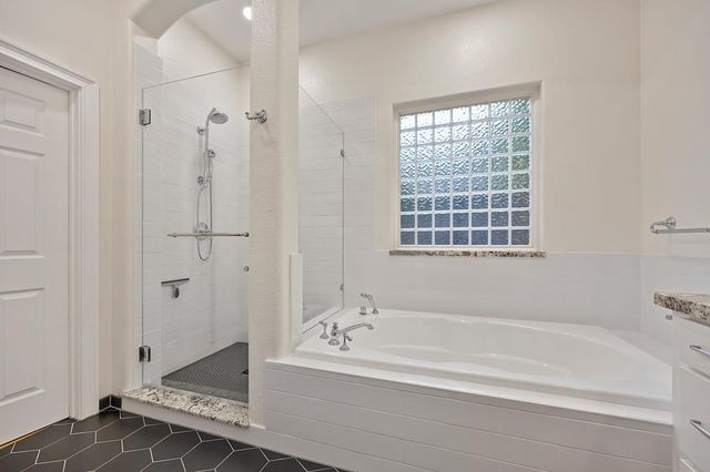 1657 Bowen Dr, Folsom, CA 95630