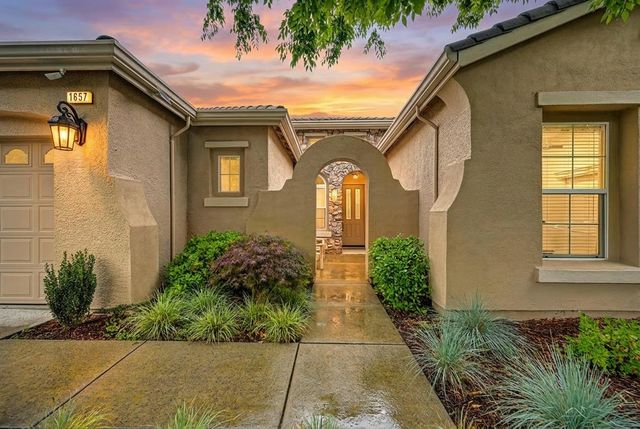 1657 Bowen Dr, Folsom, CA 95630