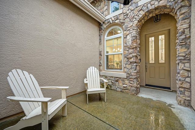 1657 Bowen Dr, Folsom, CA 95630