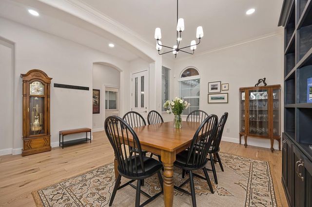 1657 Bowen Dr, Folsom, CA 95630