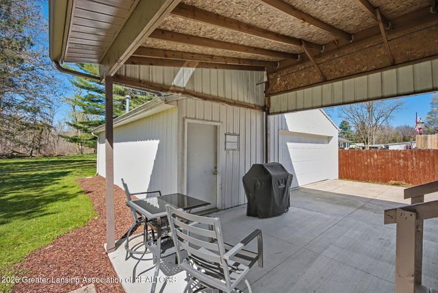 123 Frost Street, Eaton Rapids, MI 48827