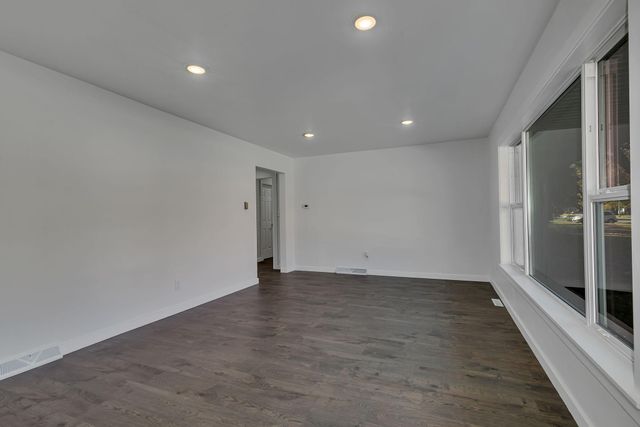 1020 1st Street S, Cold Spring, MN 56320