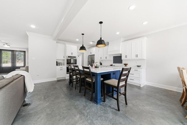 215 Cindy Lane, Austin, AR 72007