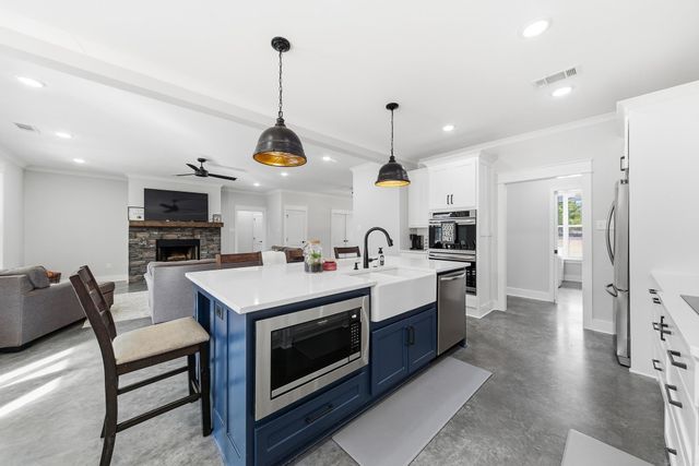 215 Cindy Lane, Austin, AR 72007