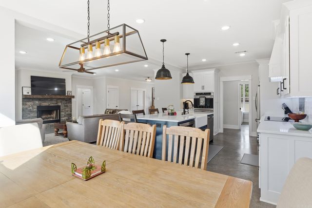 215 Cindy Lane, Austin, AR 72007