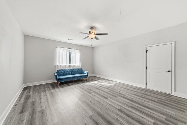 215 Cindy Lane, Austin, AR 72007