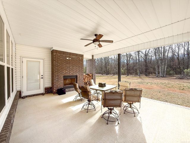 215 Cindy Lane, Austin, AR 72007