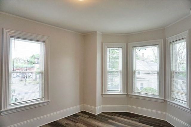 23 Maple St 2F, Waltham, MA 02453