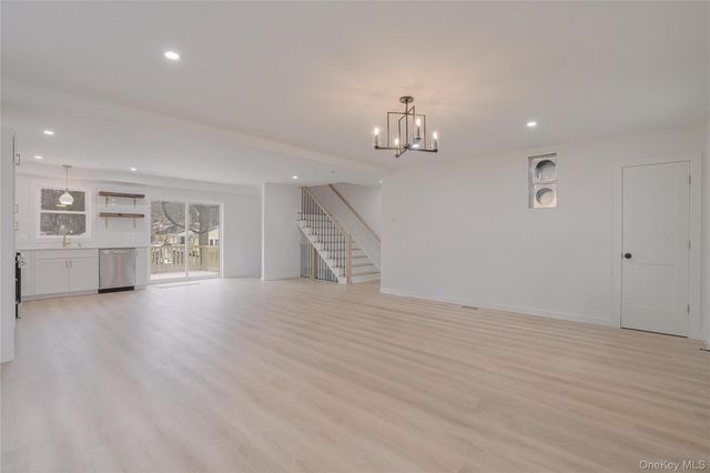 17 Maple Street, Glenham, NY 12508