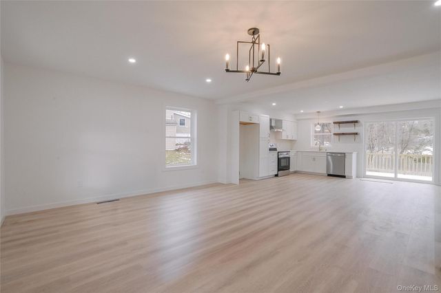 17 Maple Street, Glenham, NY 12508