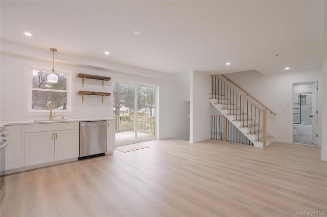 17 Maple Street, Glenham, NY 12508