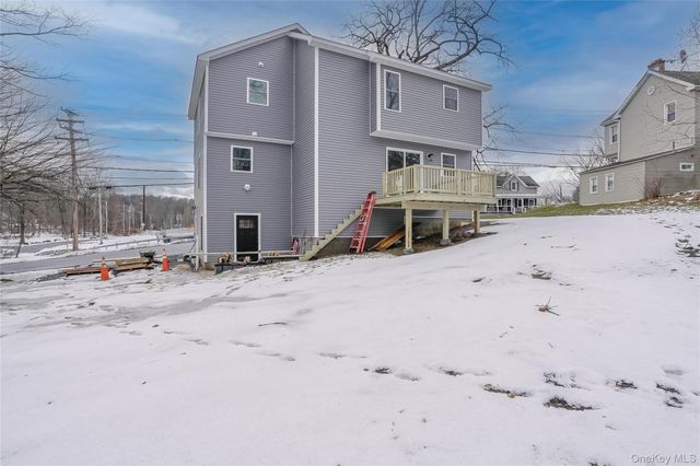 17 Maple Street, Glenham, NY 12508