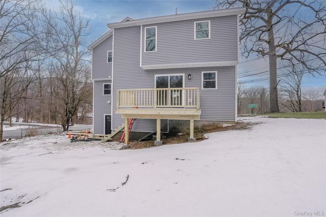 17 Maple Street, Glenham, NY 12508