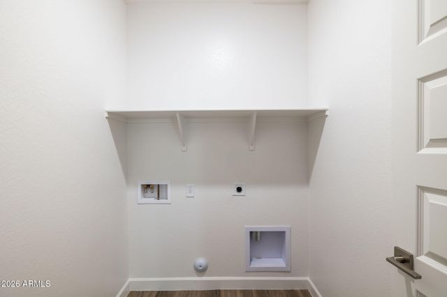 17621 W ONYX Avenue, Waddell, AZ 85355