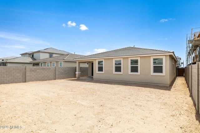 17621 W ONYX Avenue, Waddell, AZ 85355