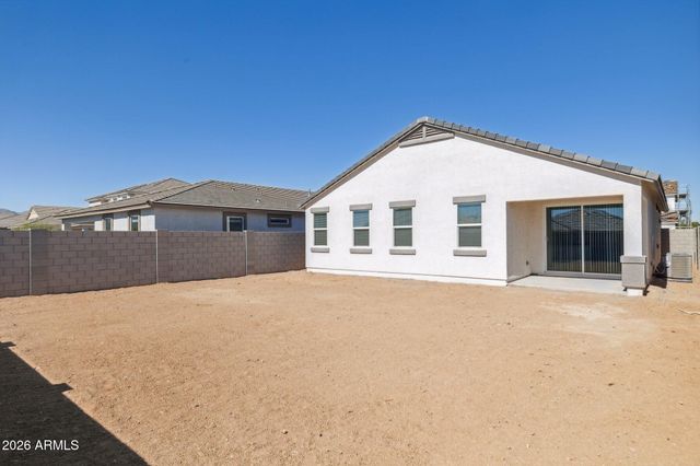 17621 W ONYX Avenue, Waddell, AZ 85355