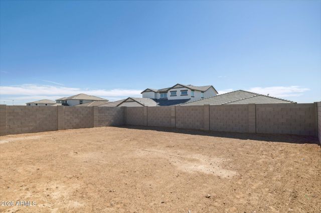 17621 W ONYX Avenue, Waddell, AZ 85355