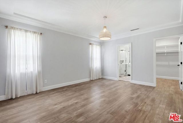 1135 W 81st Place, Los Angeles, CA 90044