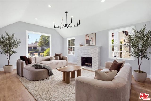 1135 W 81st Place, Los Angeles, CA 90044