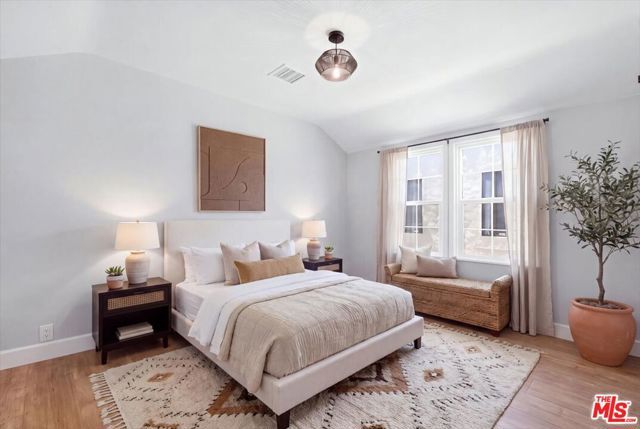 1135 W 81st Place, Los Angeles, CA 90044