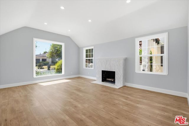 1135 W 81st Place, Los Angeles, CA 90044