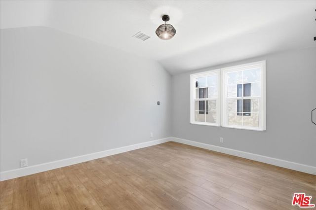 1135 W 81st Place, Los Angeles, CA 90044