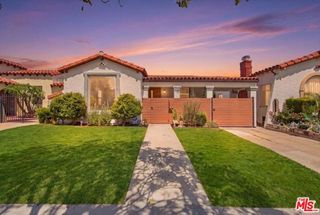 1135 W 81st Place, Los Angeles, CA 90044